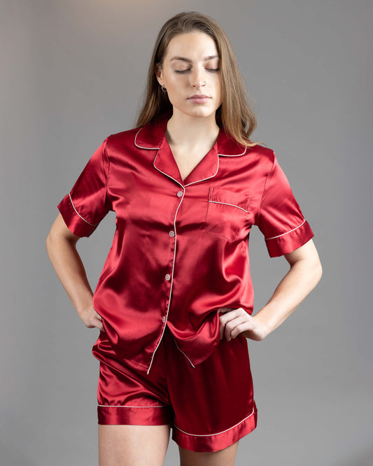 Camelia : Ensemble Chemise de Pyjama Manche Courte et Short en Satin