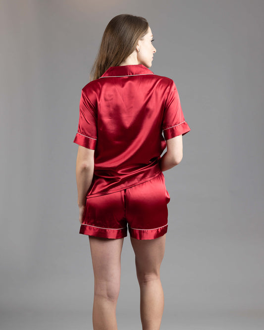 Camelia : Ensemble Chemise de Pyjama Manche Courte et Short en Satin